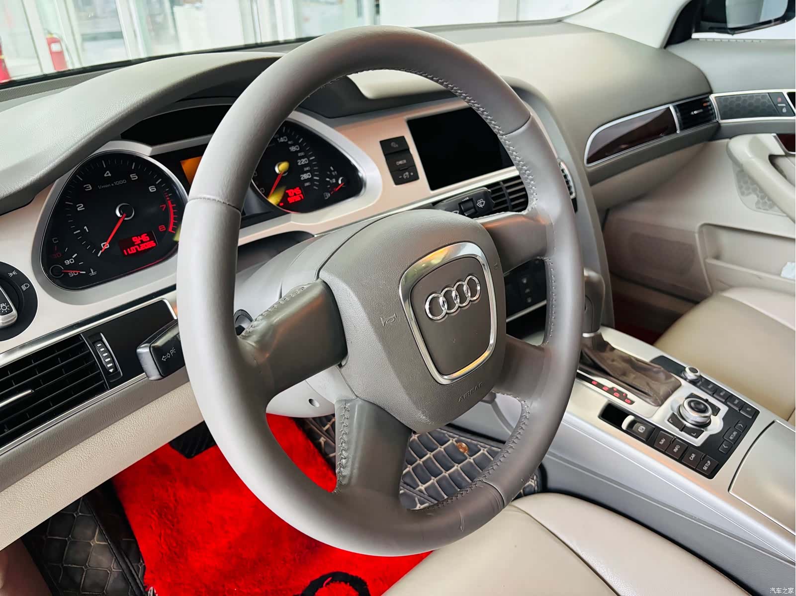 Audi A6L, 2012 10