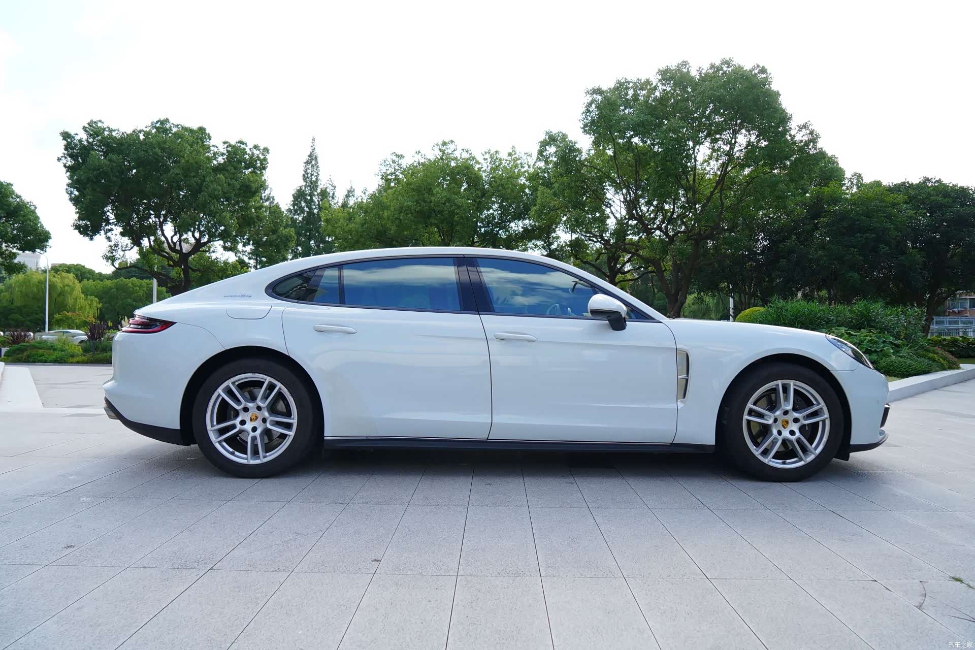 Porsche Panamera, 2018 12