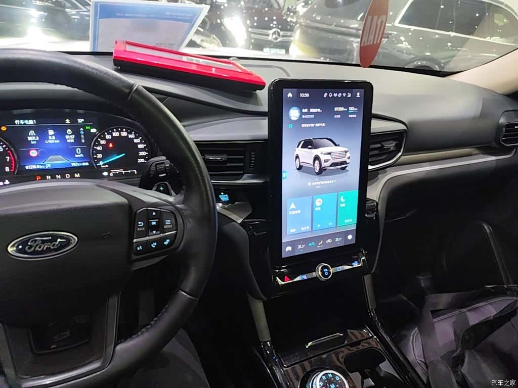 Ford Explorer, 2021 10