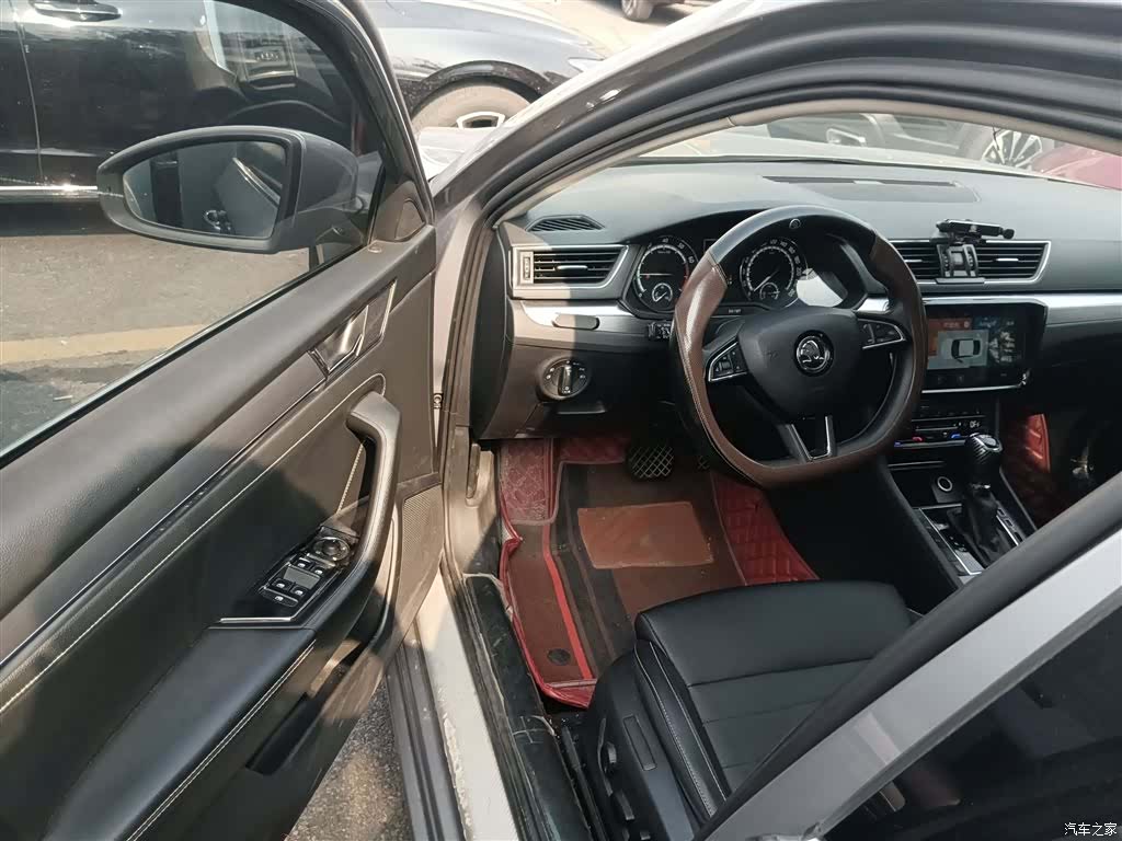 Skoda Superb, 2021 14
