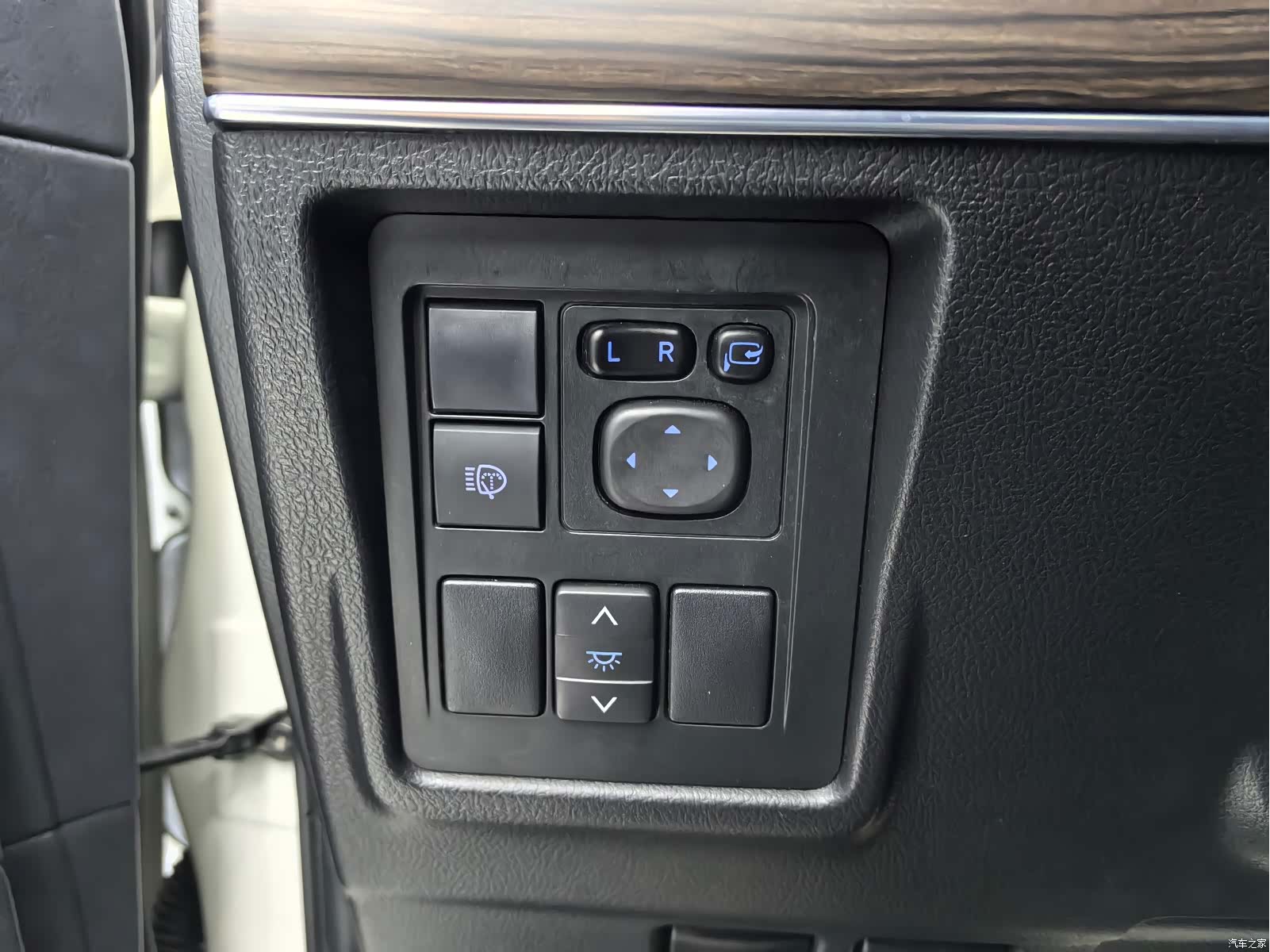 Toyota Prado, 2018 10
