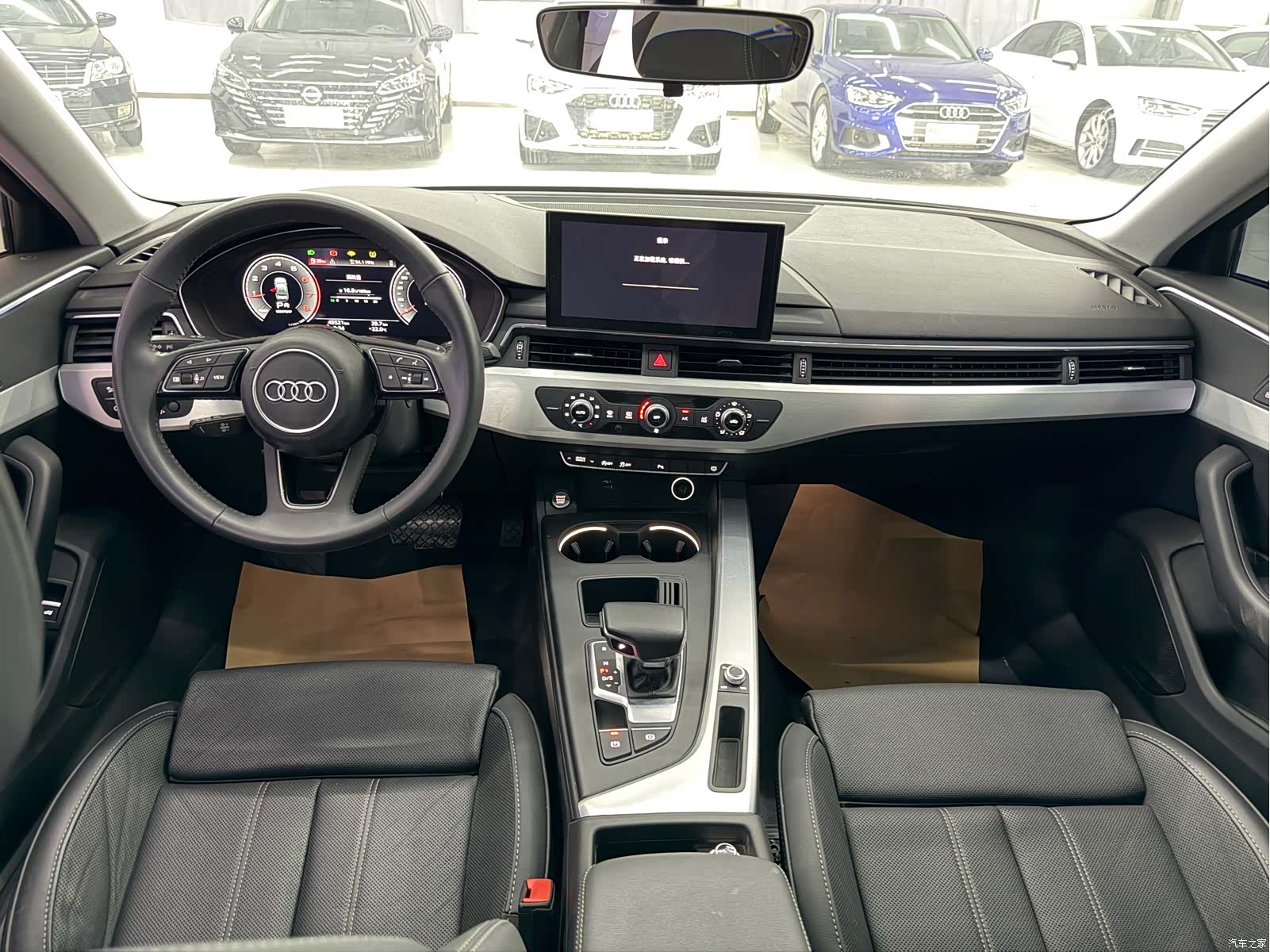 Audi A4L, 2021 все фото