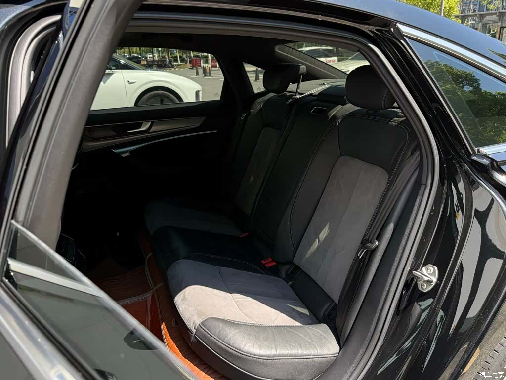 Audi A6L, 2022 12