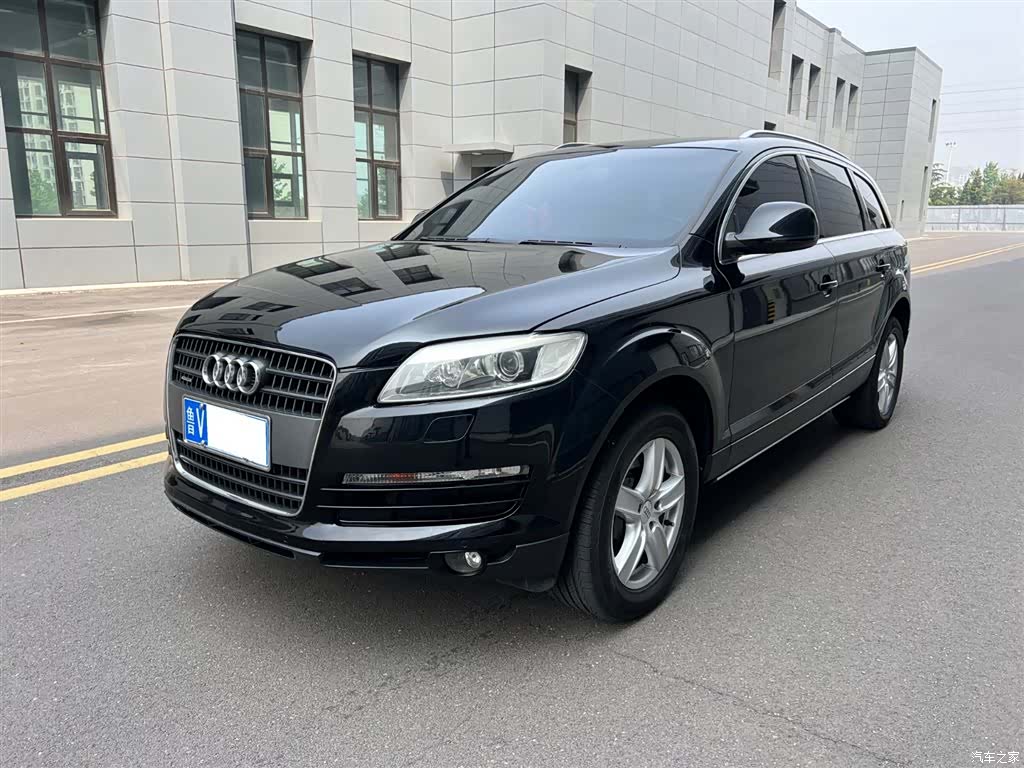 Audi Q7, 2008 1