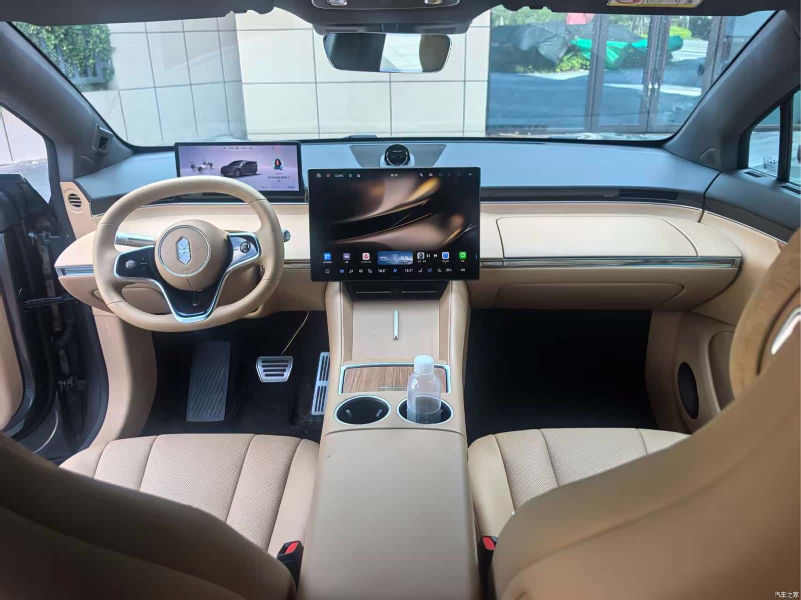 Luxeed R7, 2025 10