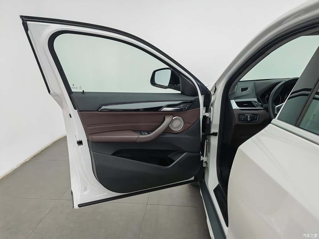 BMW X2, 2021 8