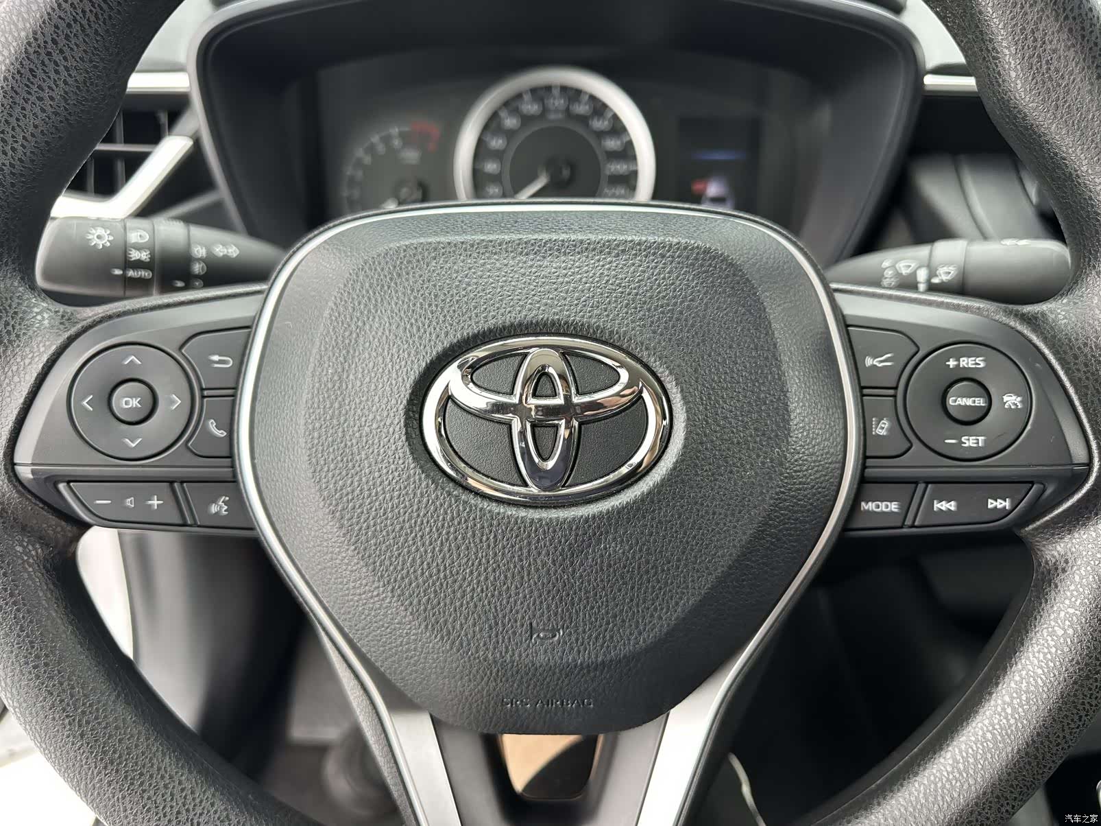 Toyota Corolla, 2023 12
