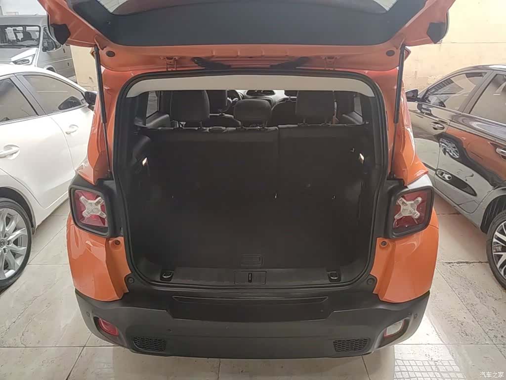 Jeep Renegade, 2017 19