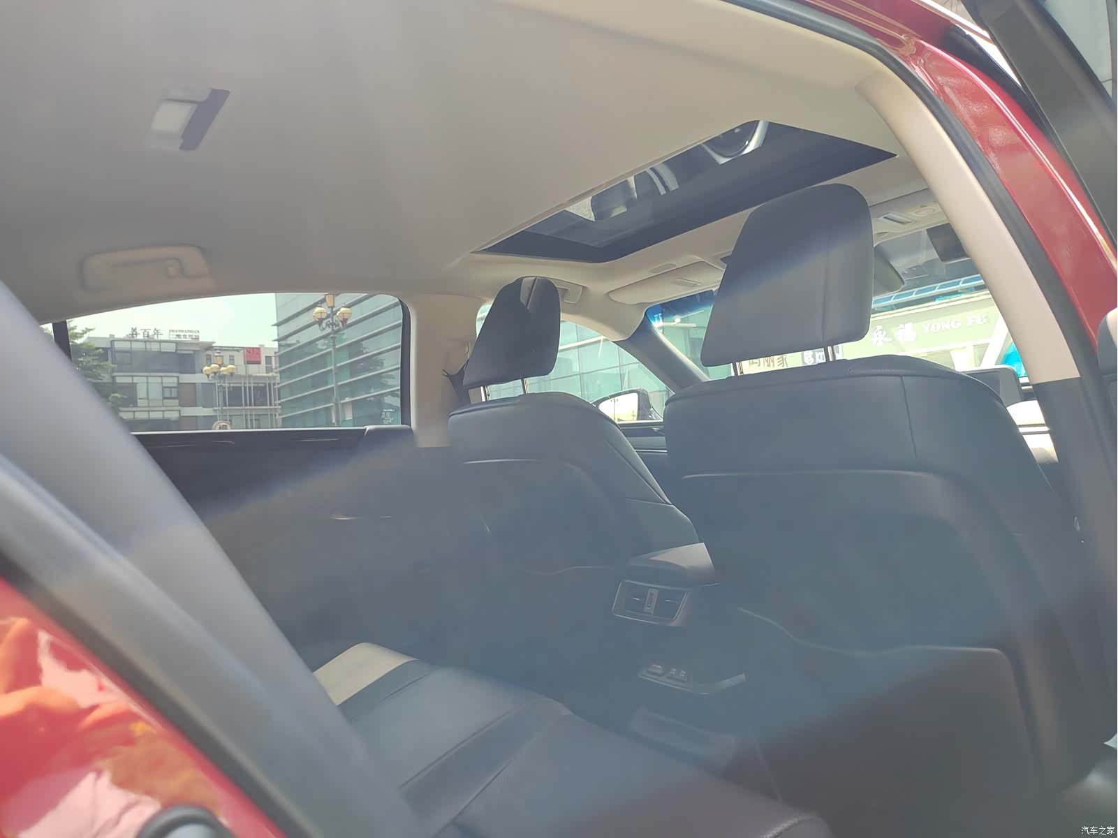 Lexus ES, 2019 16