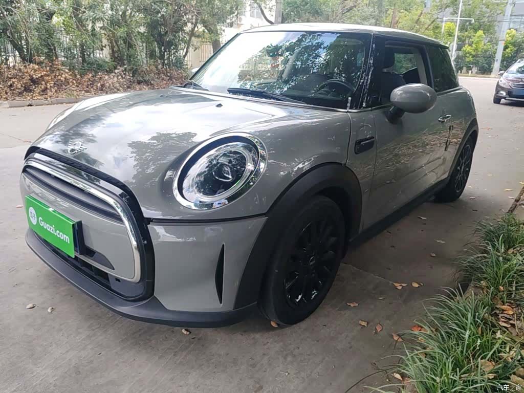 Mini ONE, 2022 1