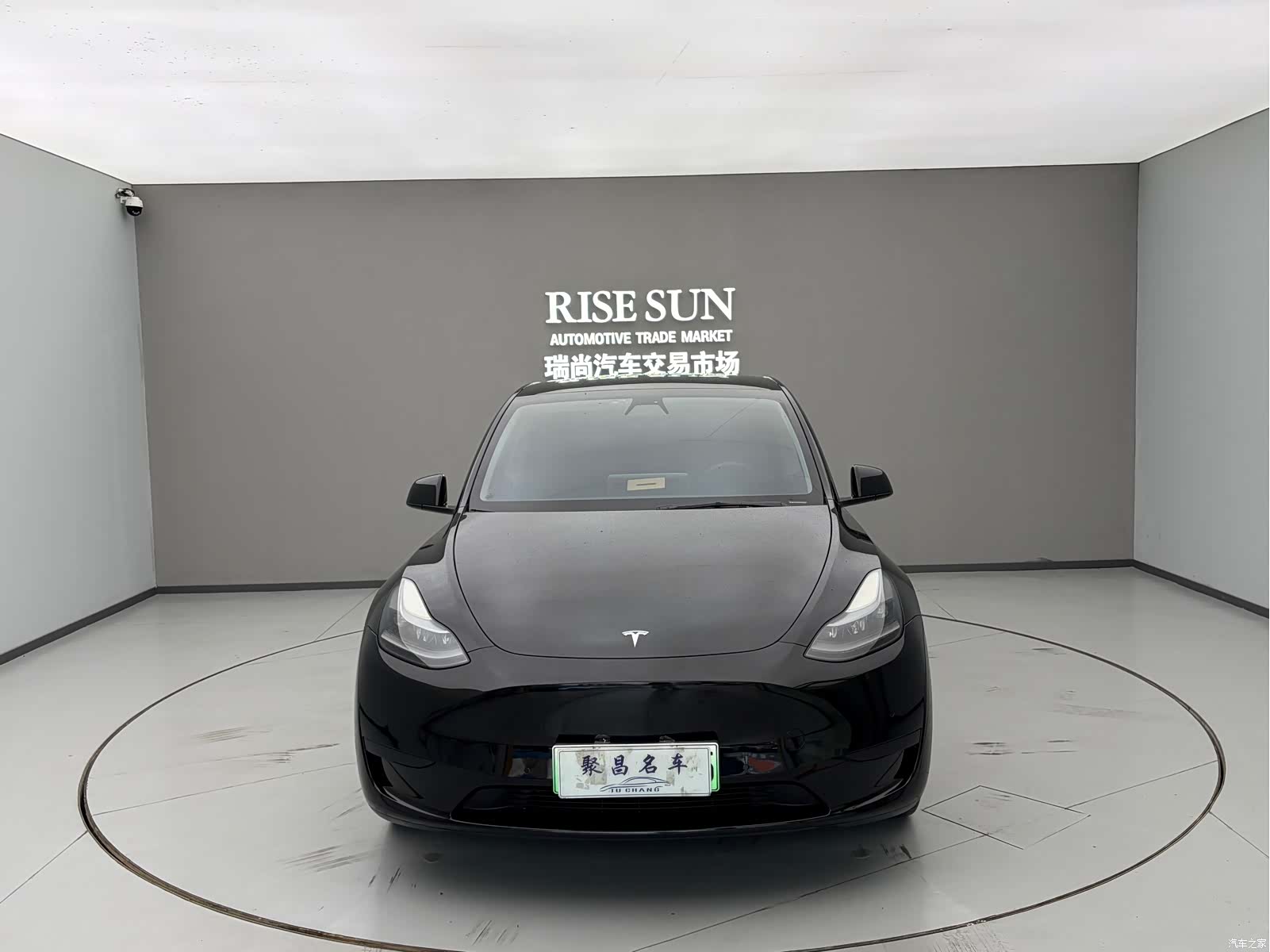 Tesla Model Y, 2022 2