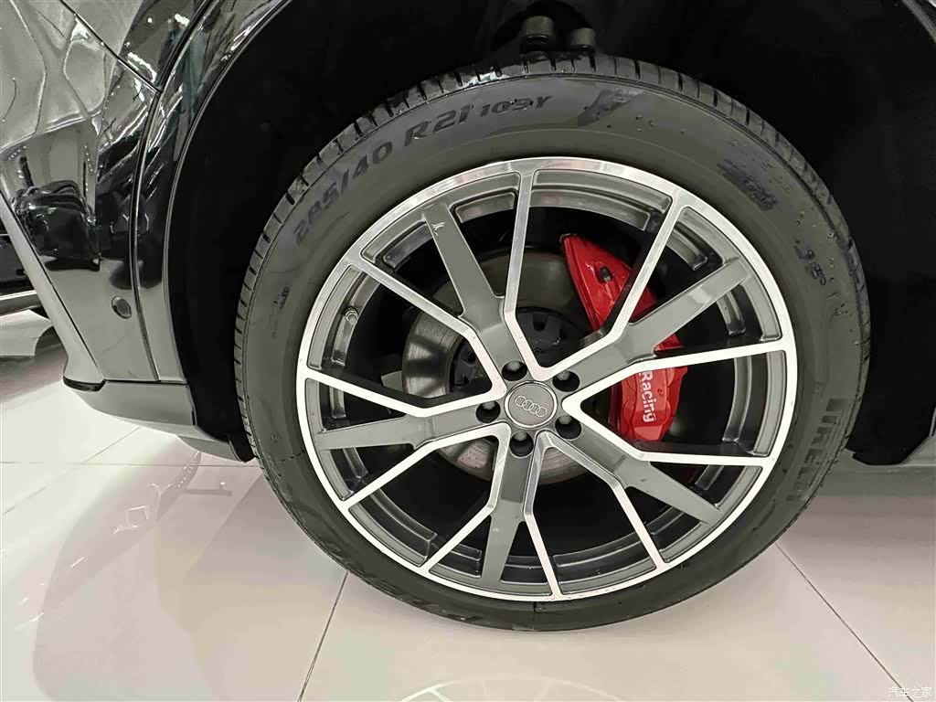 Audi Q7, 2024 12