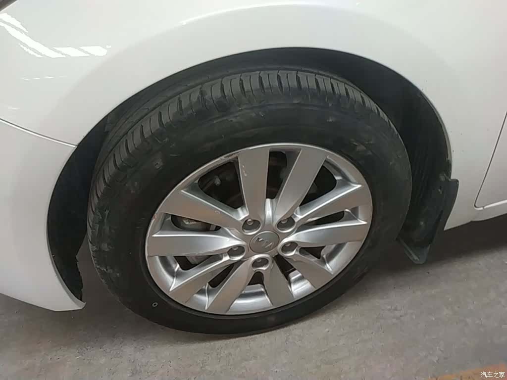 Kia K3, 2015 23