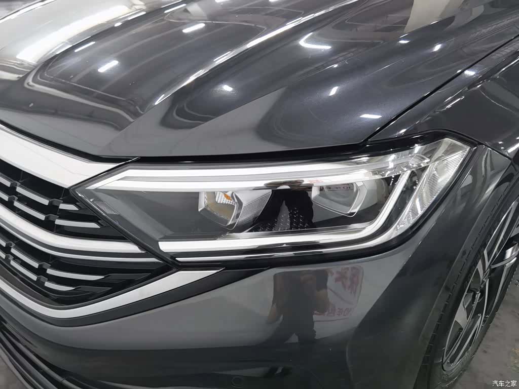 Volkswagen Sagitar, 2022 7