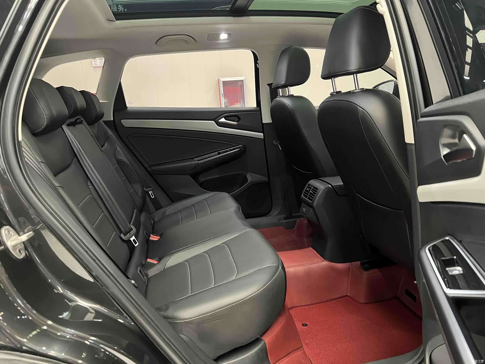Volkswagen VS7, 2022 13