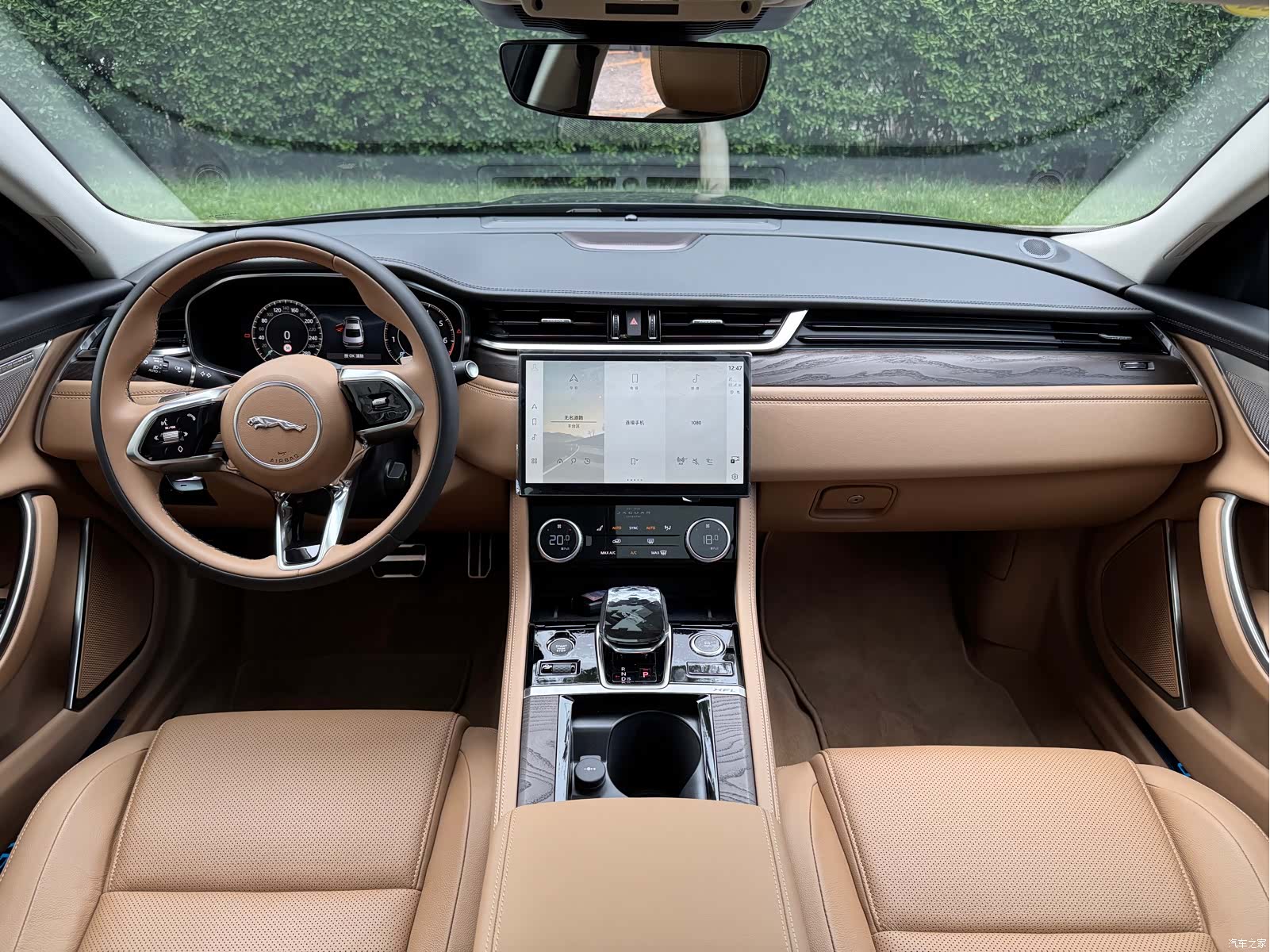 Land Rover P250, 2025 15
