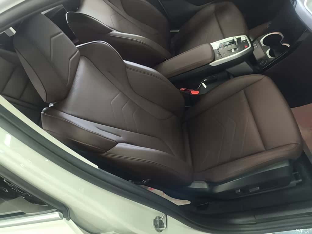 BMW iX1, 2024 20