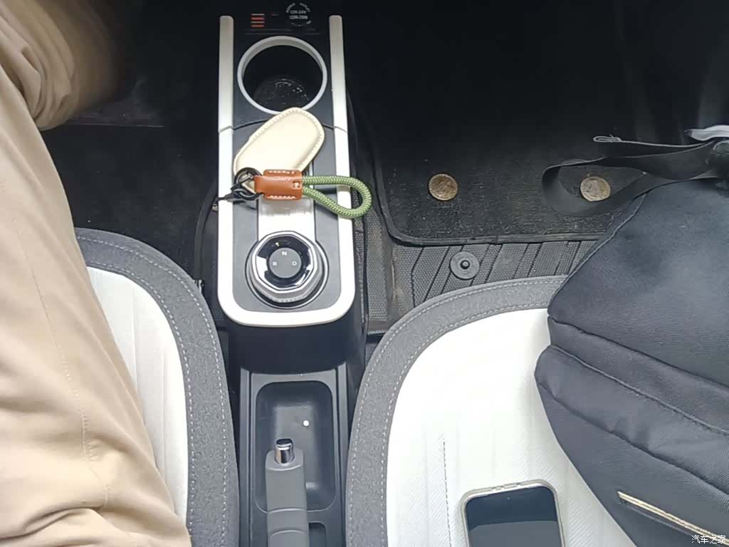 Geely Panda, 2025 14