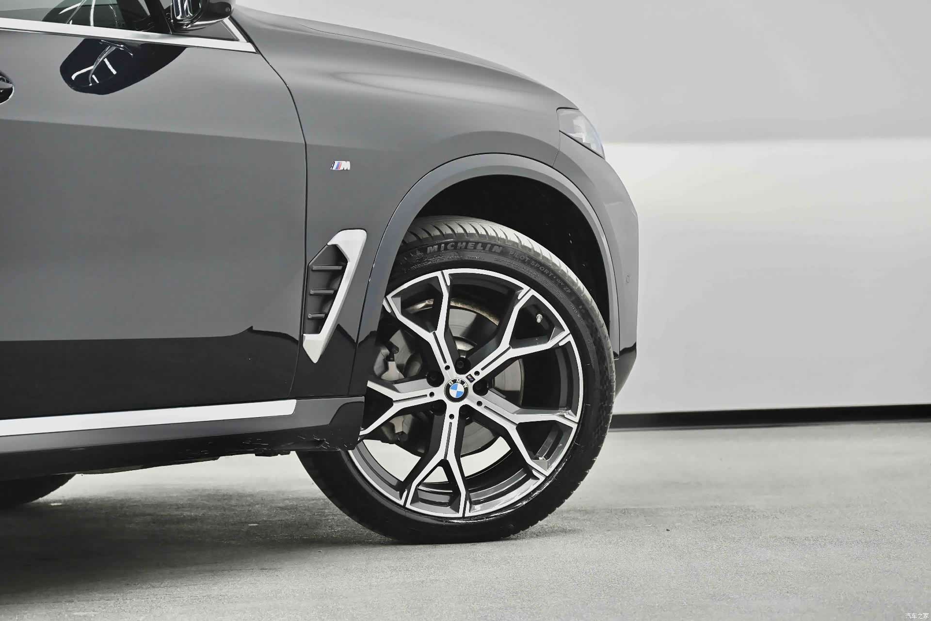 BMW X5, 2024 32