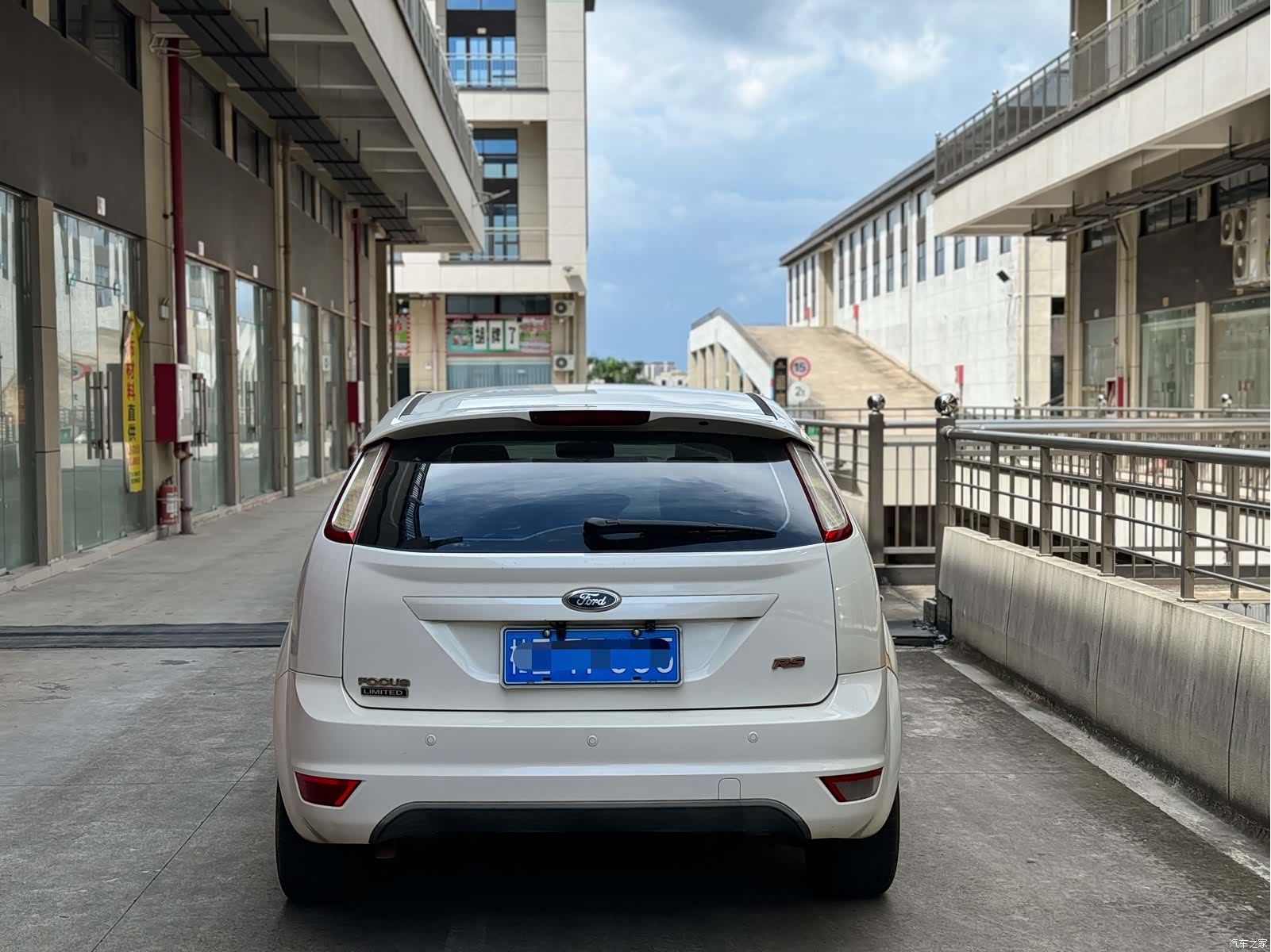 Ford Focus, 2015 4