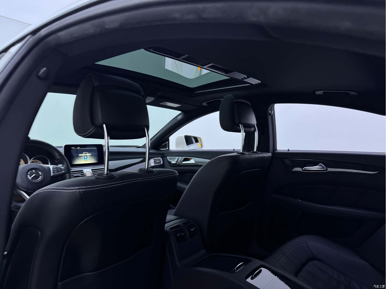 Mercedes-Benz CLS, 2017 7
