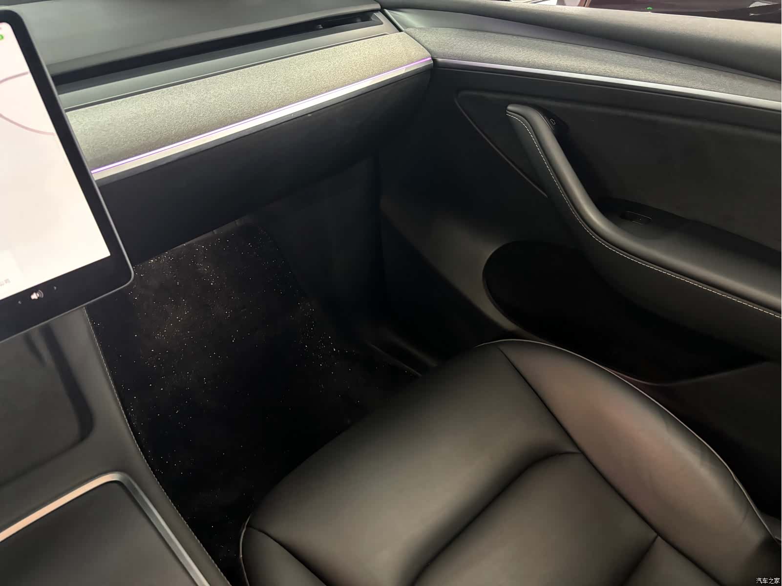 Tesla Model Y, 2024 8