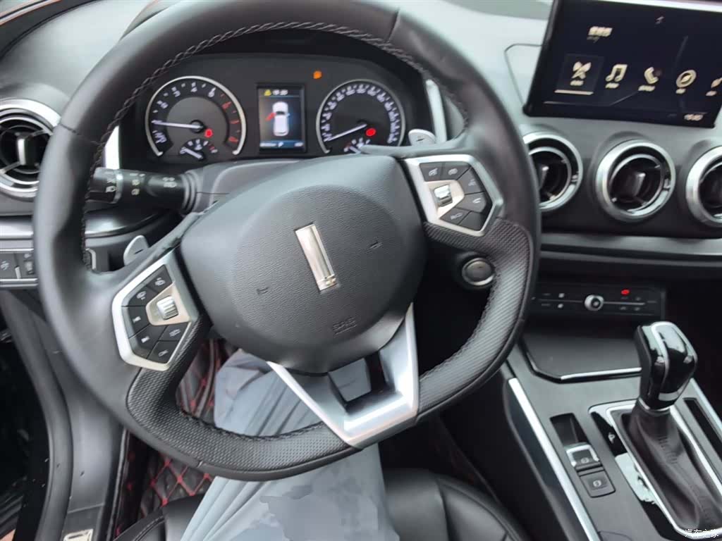 WEY VV5, 2018 11