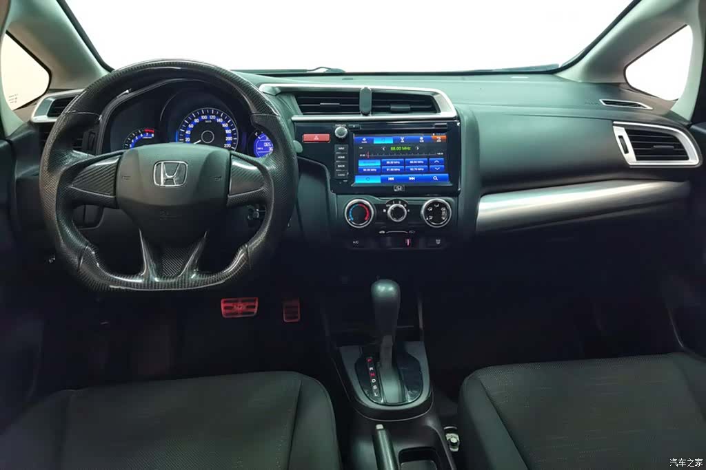 Honda Fit, 2017 12