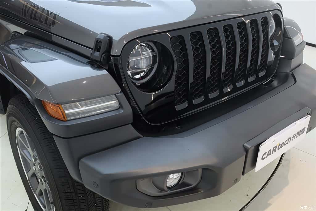 Jeep Gladiator, 2023 11