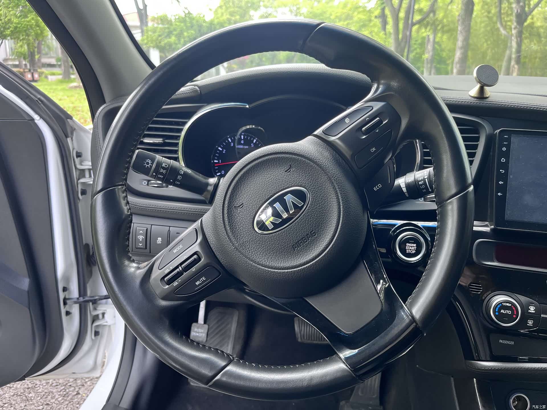 Kia K5, 2014 12