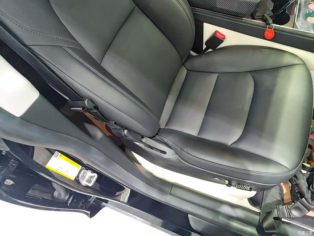Tesla Model Y, 2022 25