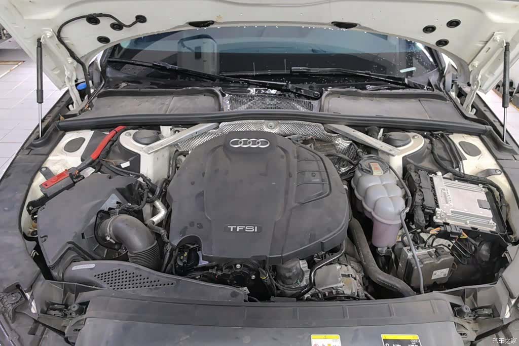 Audi A4L, 2021 10