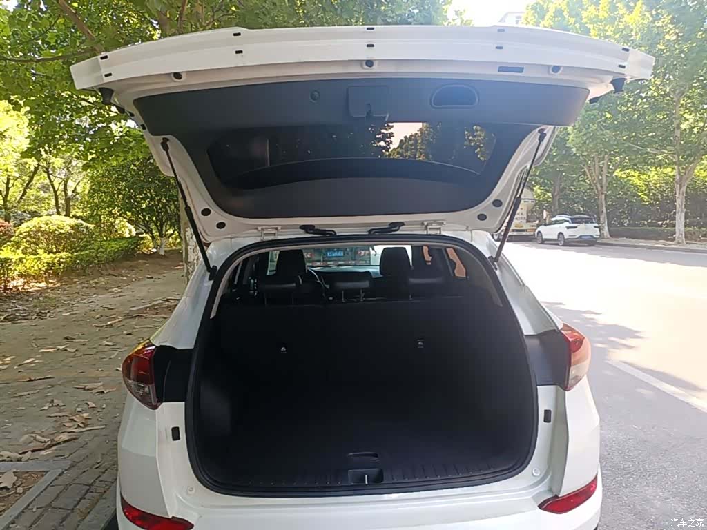 Hyundai Tucson, 2016 19
