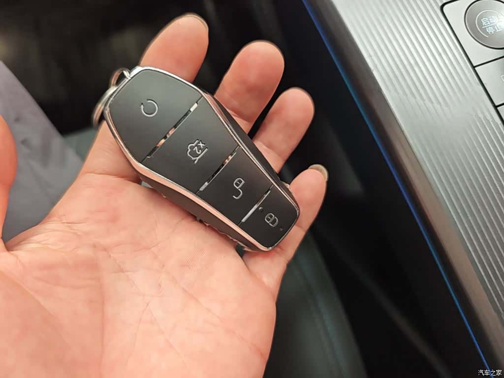 BYD Song, 2025 9