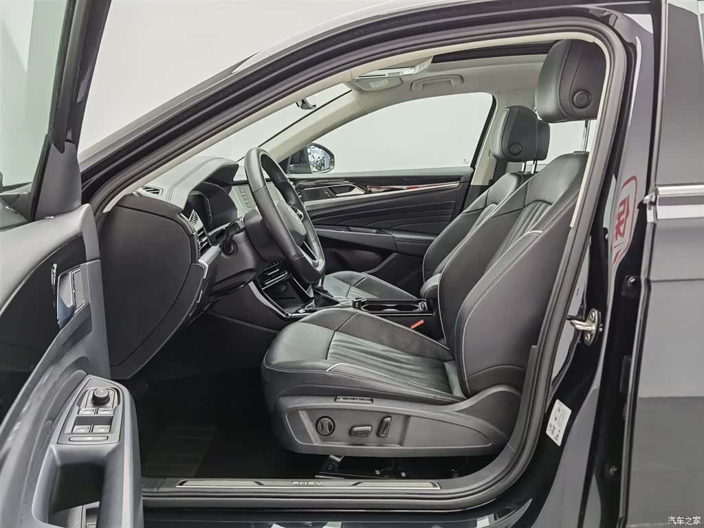 Volkswagen Passat, 2024 10