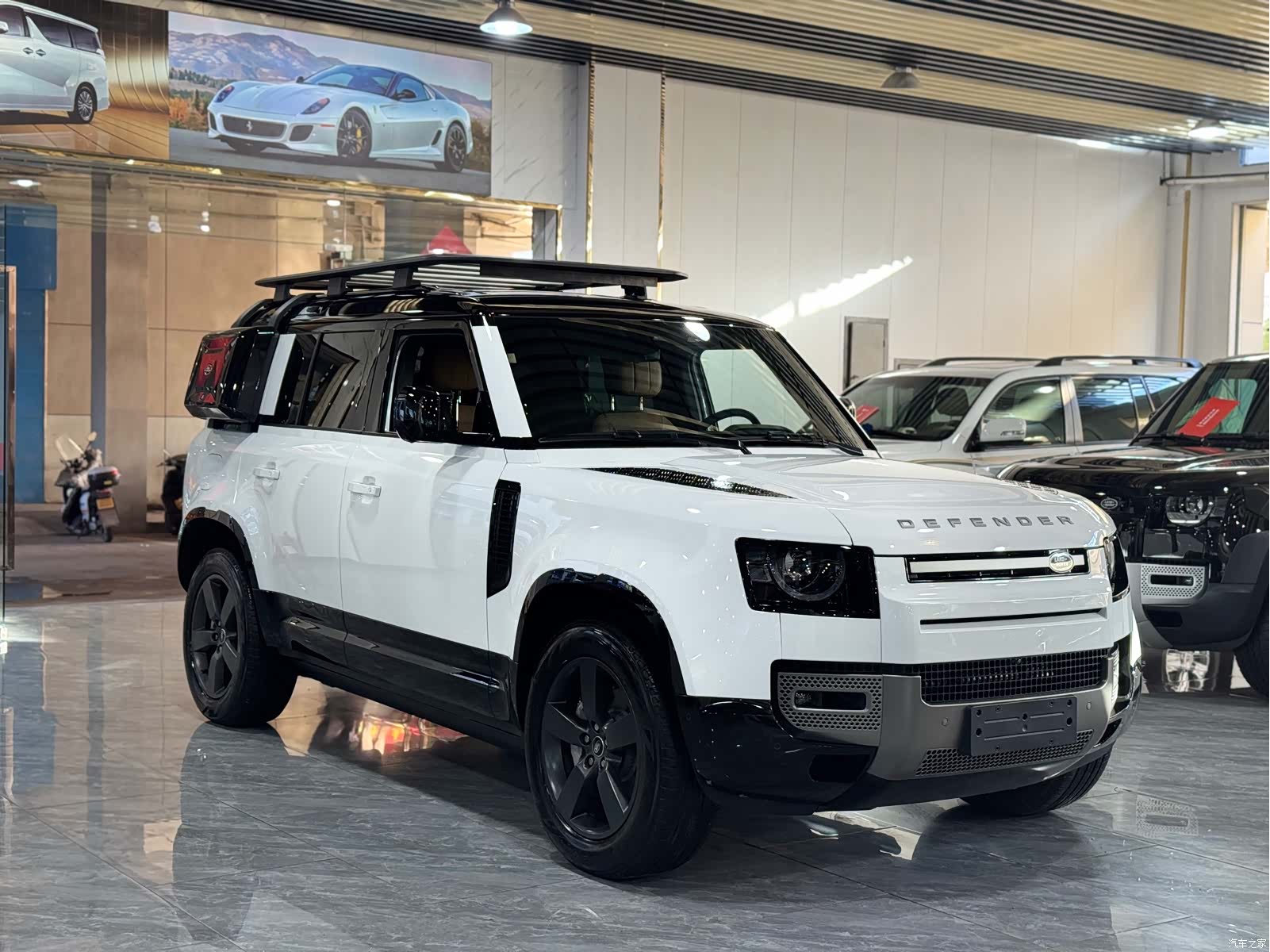 Land Rover Defender, 2026 3