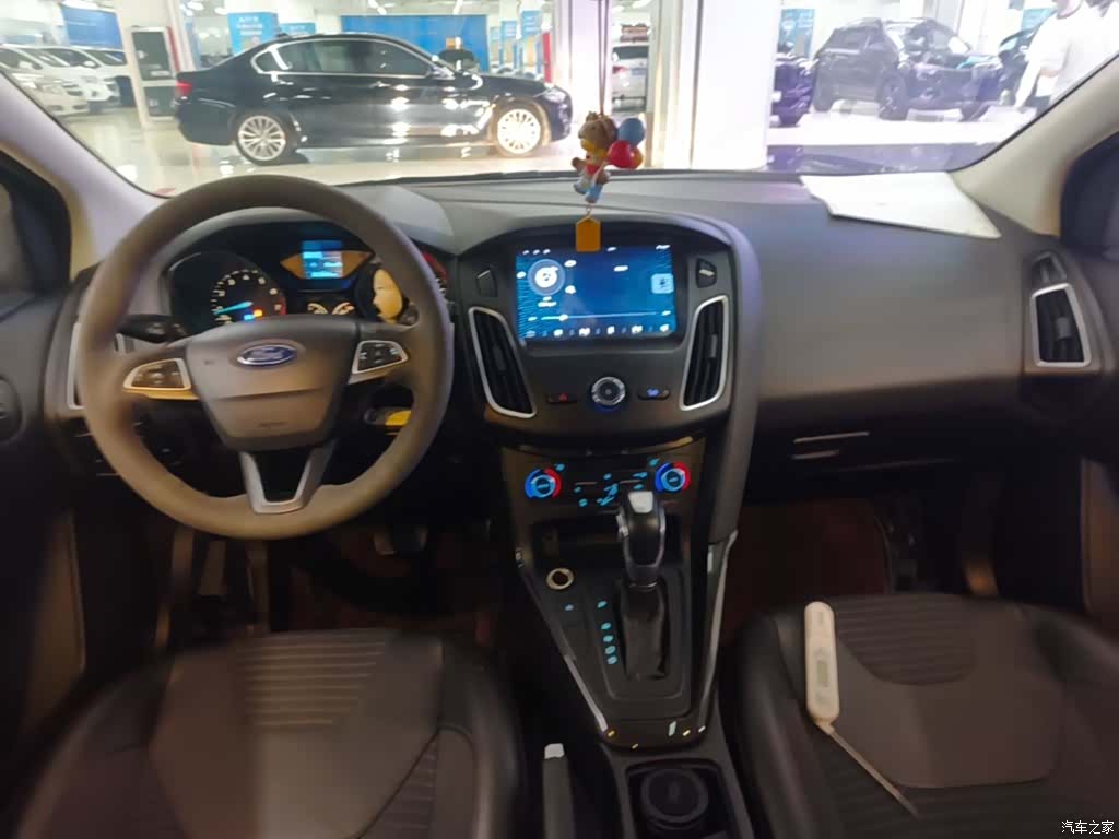 Ford Focus, 2018 10