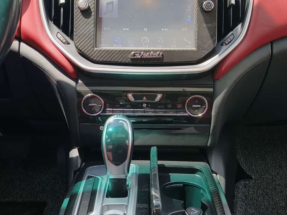Maserati Ghibli Maserati Ghibli