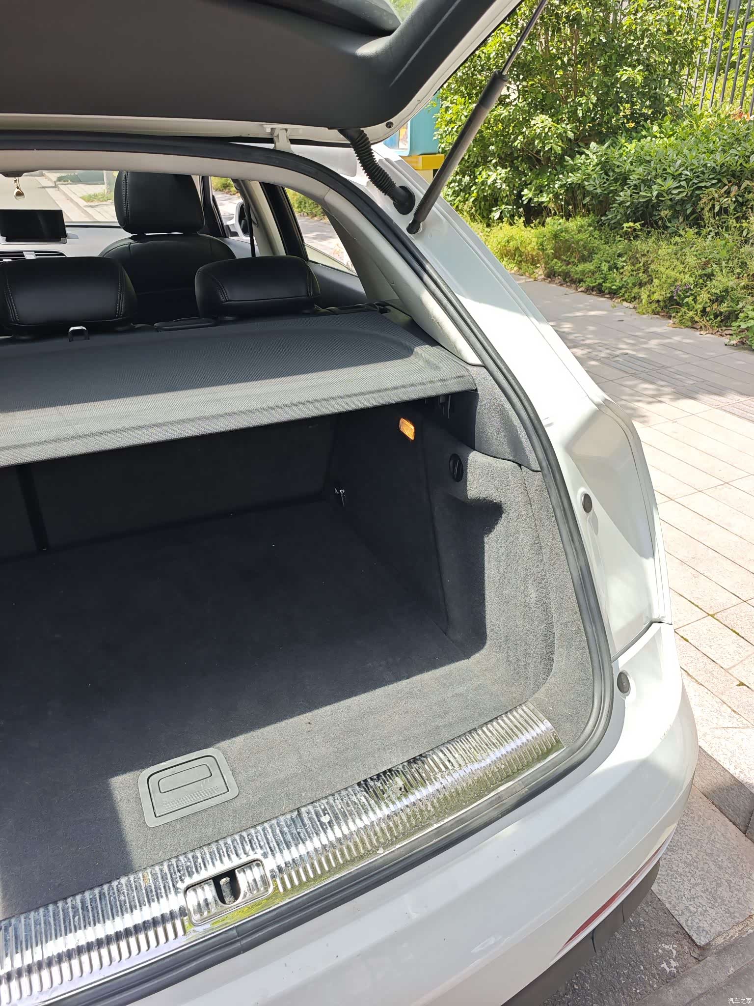Audi Q3, 2013 24