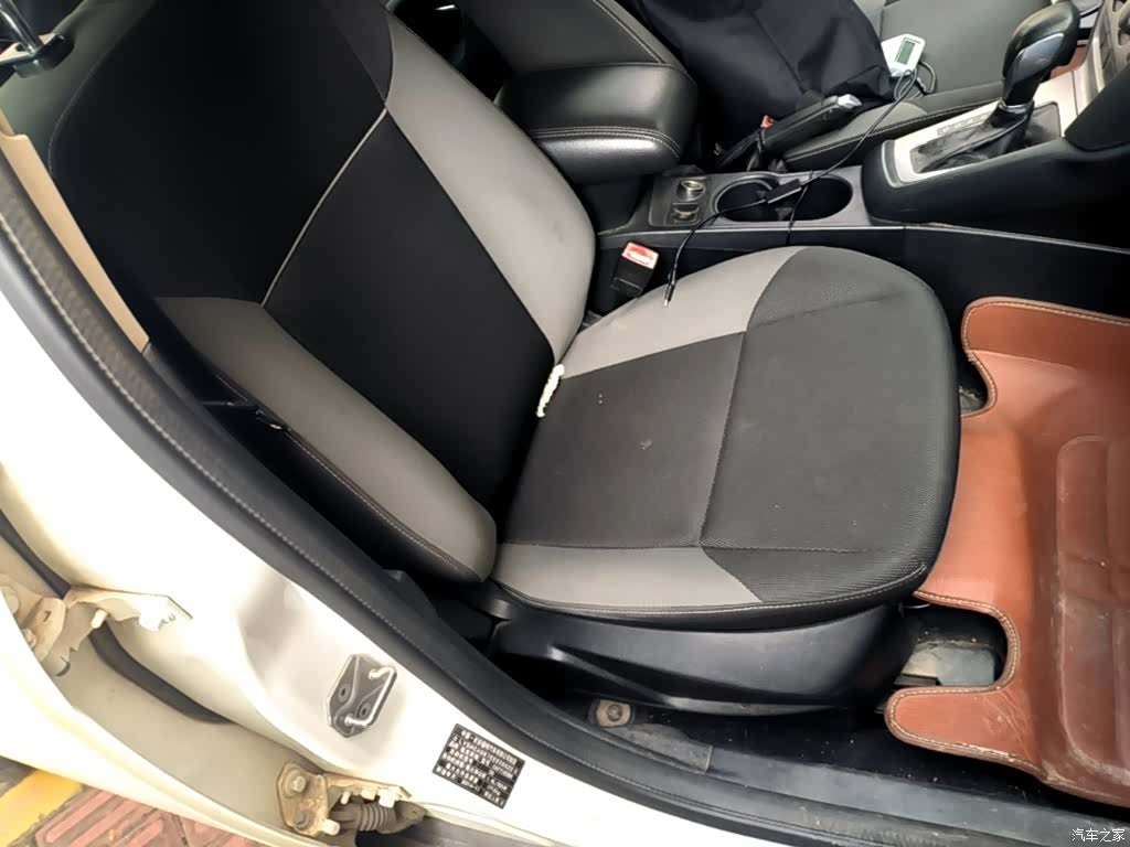 Ford Focus, 2015 25