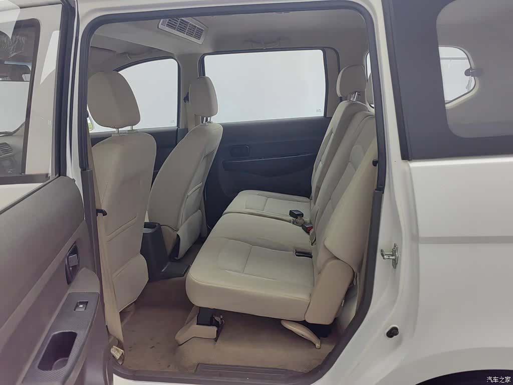 Wuling Hongguang, 2018 15