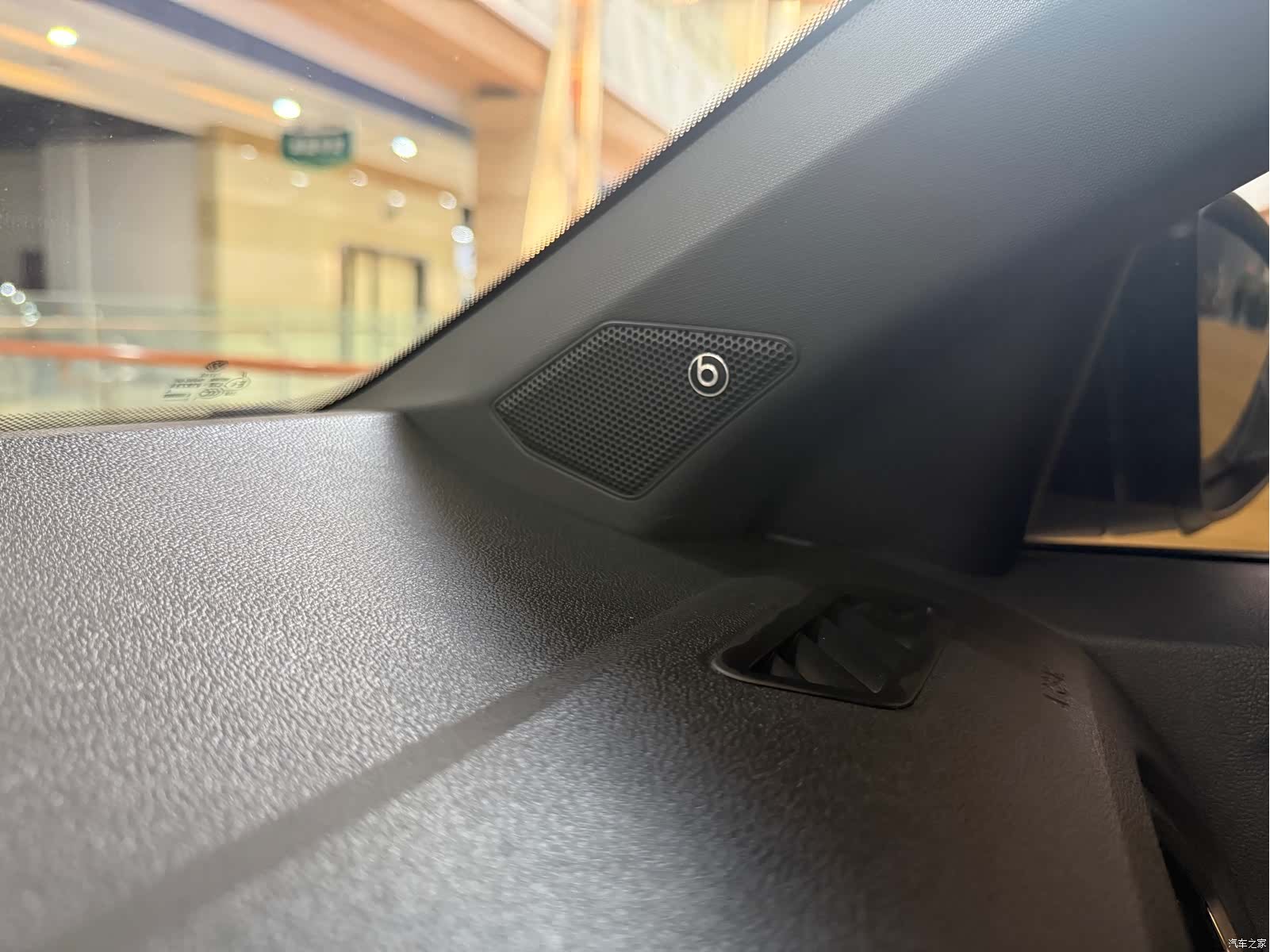 Volkswagen T-ROC, 2022 10