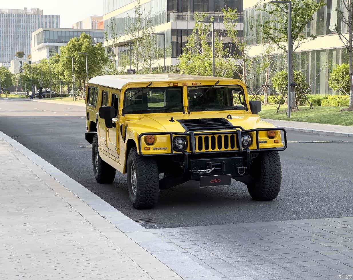 Hummer H1, 2012 3