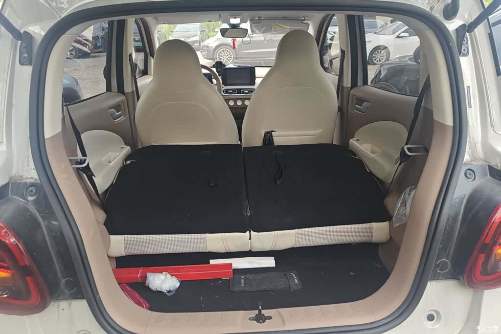 Wuling MINIEV, 2025 4