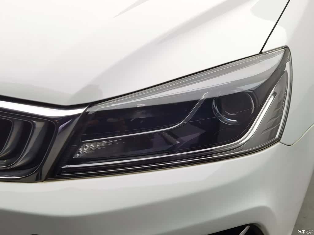 Geely Emgrand, 2019 7
