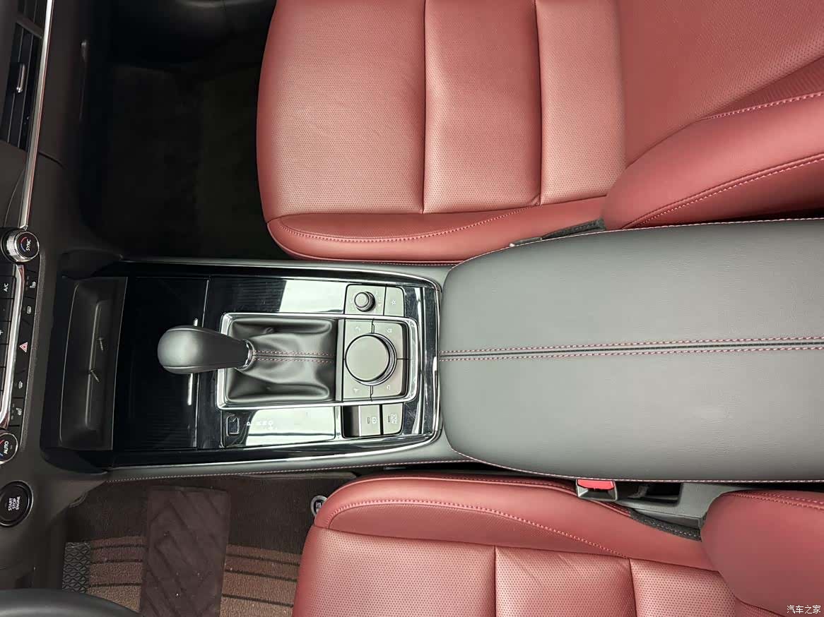 Mazda CX-30, 2022 21