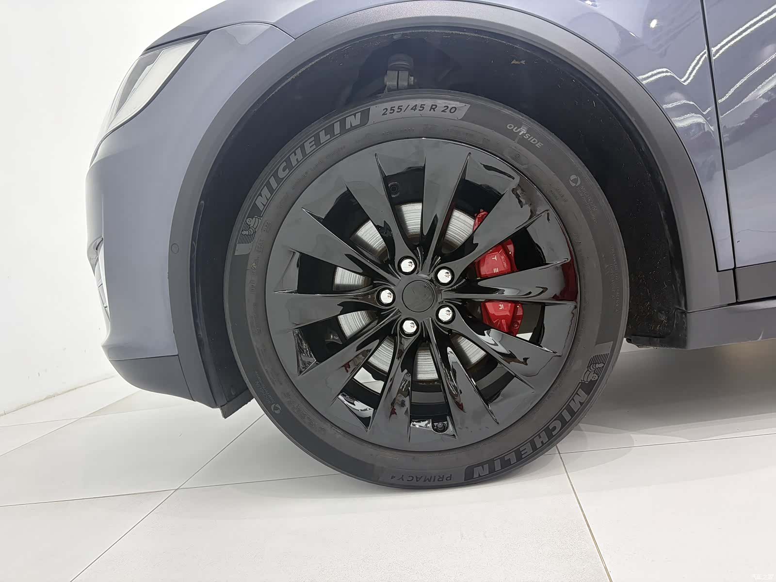 Tesla Model X, 2021 13