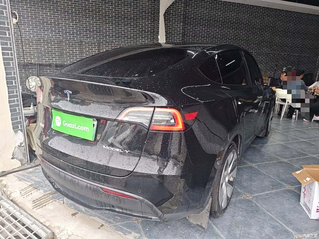 Tesla Model Y, 2023 7