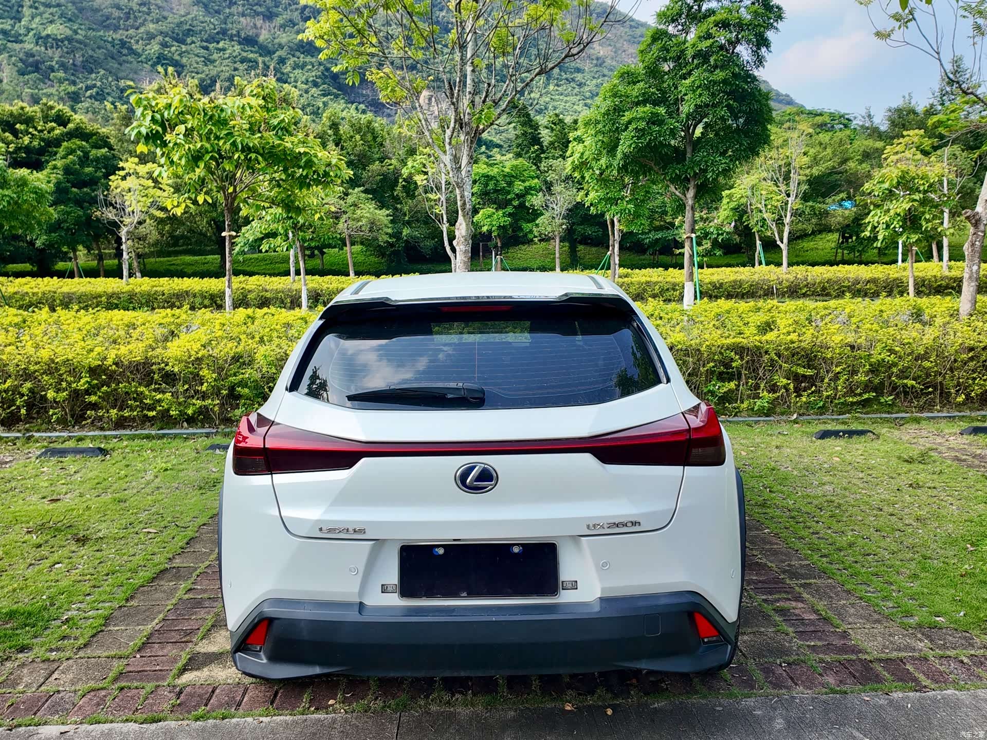 Lexus UX, 2019 22