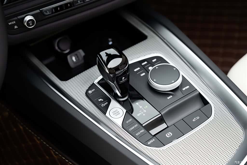 BMW Z4, 2024 14